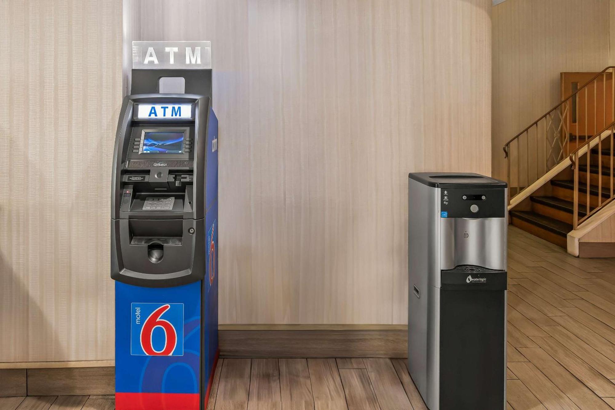 Motel 6 Lester - Philadelphia Airport Εξωτερικό φωτογραφία